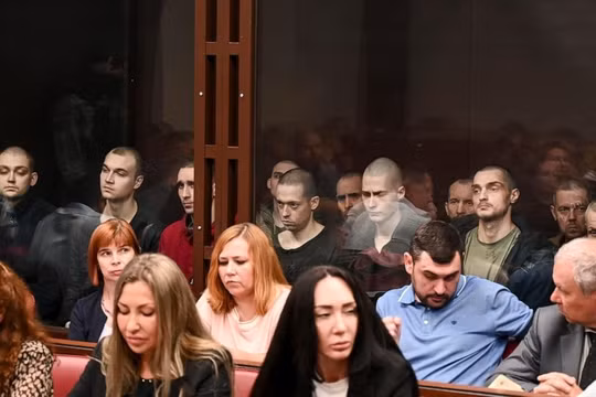 Binh sĩ tiểu đoàn Azov của Ukraine ra hầu tòa ở Nga