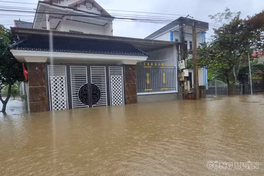 Thanh Hoá: Lũ sông Bưởi lên cao, nguy cơ ngập lụt vùng ven sông