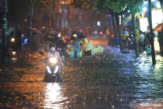 Nắng nóng kết thúc, cảnh báo lũ quét và sạt lở đất ở miền Bắc
