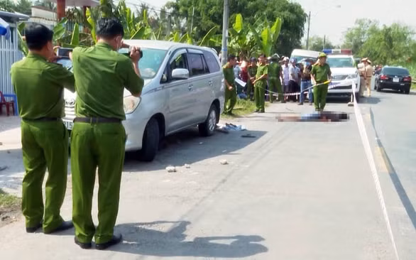 truy to cac doi tuong lien quan vu chong dam chet nguoi de cuu vo bi bat coc hinh 2