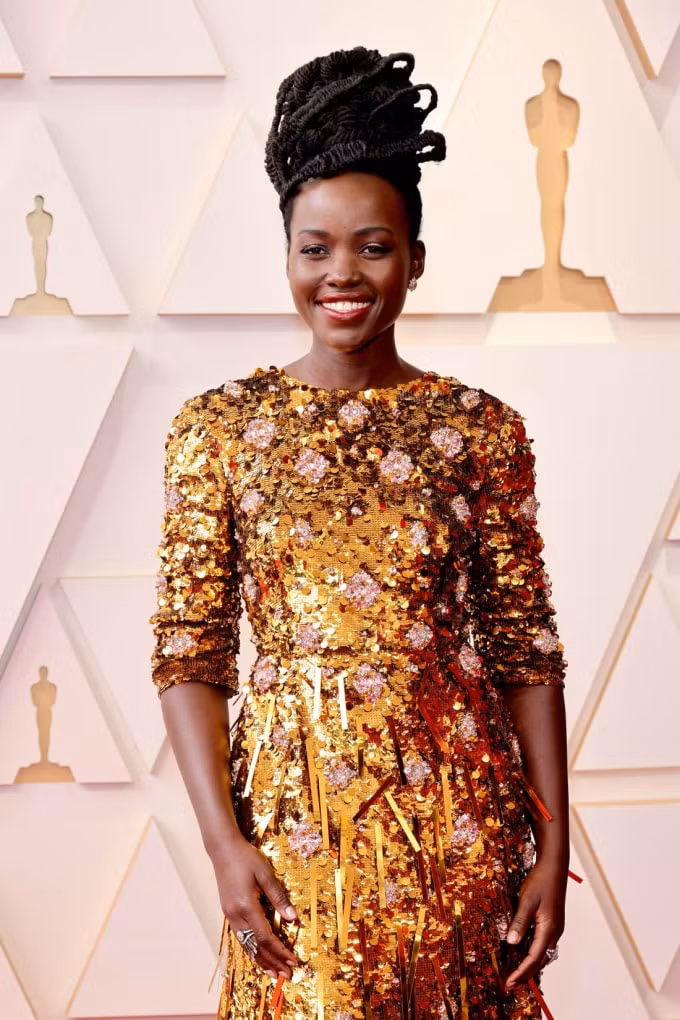 le trao giai oscar 2022 tung bung man khoe sac cua cac sao hollywood hinh 14