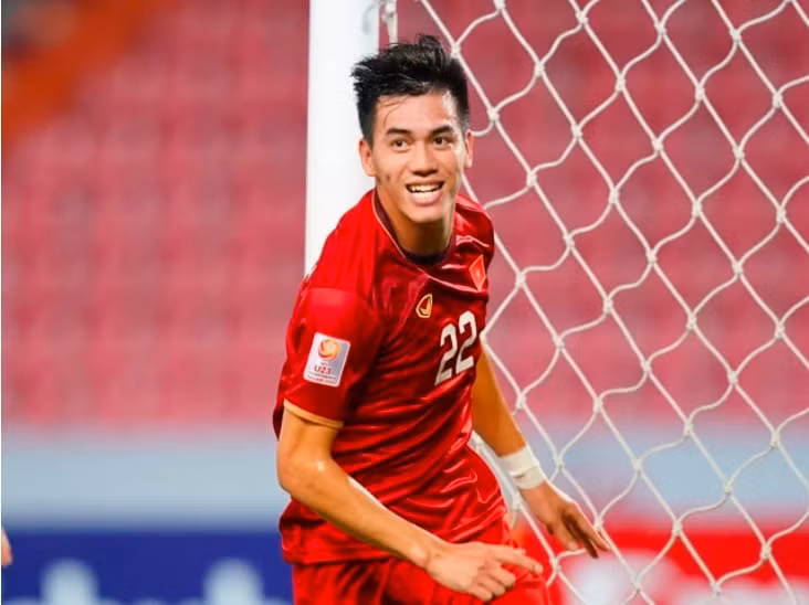 top 10 ngoi sao dat gia nhat cua dt viet nam nam 2022 hinh 8