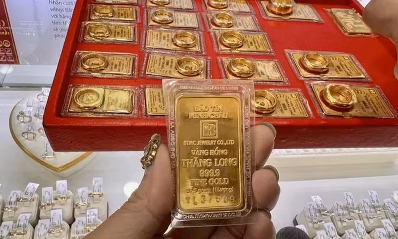 Giá vàng hôm nay 1/9: Giá vàng chạm 130,6 triệu đồng/lượng, dự báo vẫn còn tăng