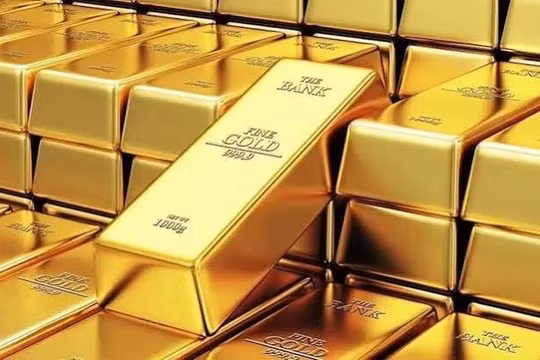 Giá vàng được dự báo gần chạm 4.500 USD/ounce vào cuối năm 