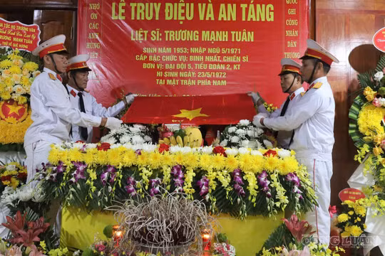 Xúc động ngày đón liệt sĩ “trở về” hoàn thành tâm nguyện của Mẹ Việt Nam Anh hùng