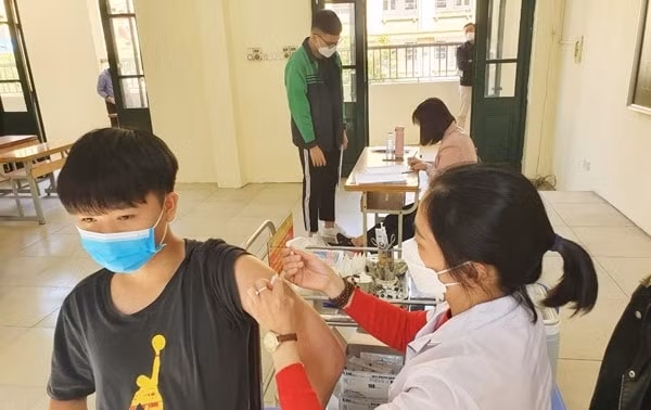chieu 6 12 ha noi ghi nhan ky luc 774 ca covid 19 hinh 1