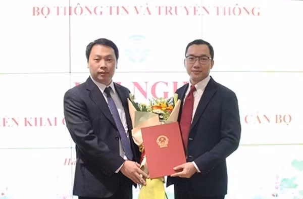 4 co quan trung uong cong bo quyet dinh dieu dong bo nhiem nhan su hinh 2