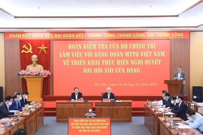 doan kiem tra cua bo chinh tri lam viec voi dang doan mttq viet nam hinh 1