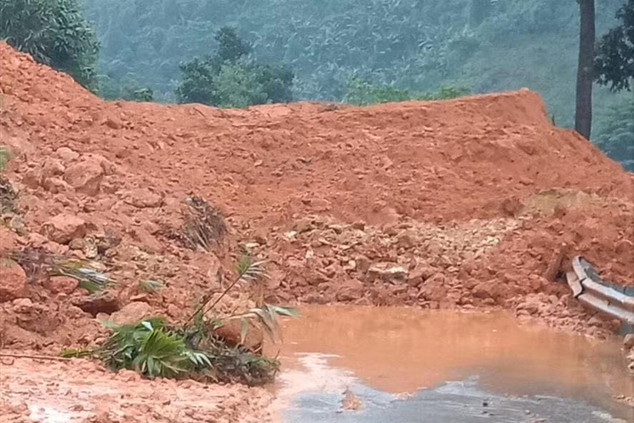 sat lo nghiem trong khien it nhat 3 xa vung nui quang nam bi co lap hinh 1