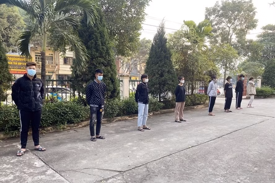 trieu tap nhom hoc sinh danh hoi dong gay thuong tich hinh 1