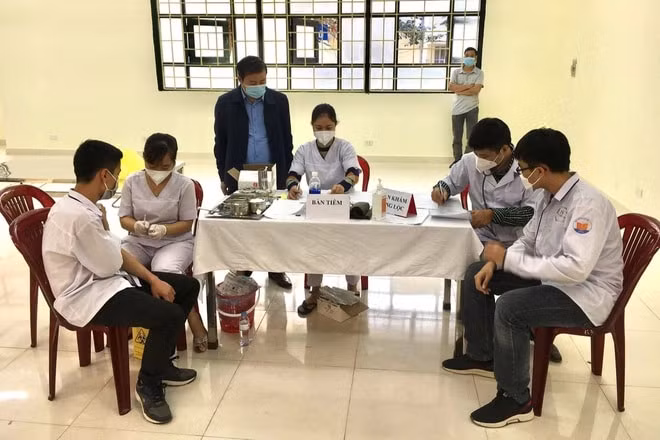 suc khoe cua gan 30 tre o thanh hoa sau tiem vaccine covid 19 da on dinh hinh 1