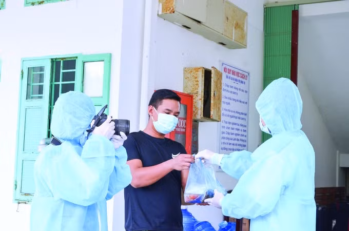 nha bao hong diem bao hau giang khong vi muon co tin som ma dua tin sai hinh 3