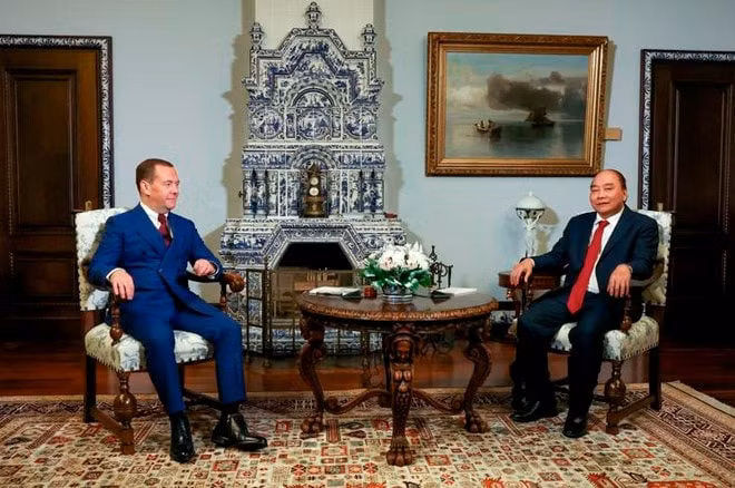 chu tich nuoc nguyen xuan phuc hoi kien pho chu tich hoi dong an ninh nga dmitry medvedev hinh 1