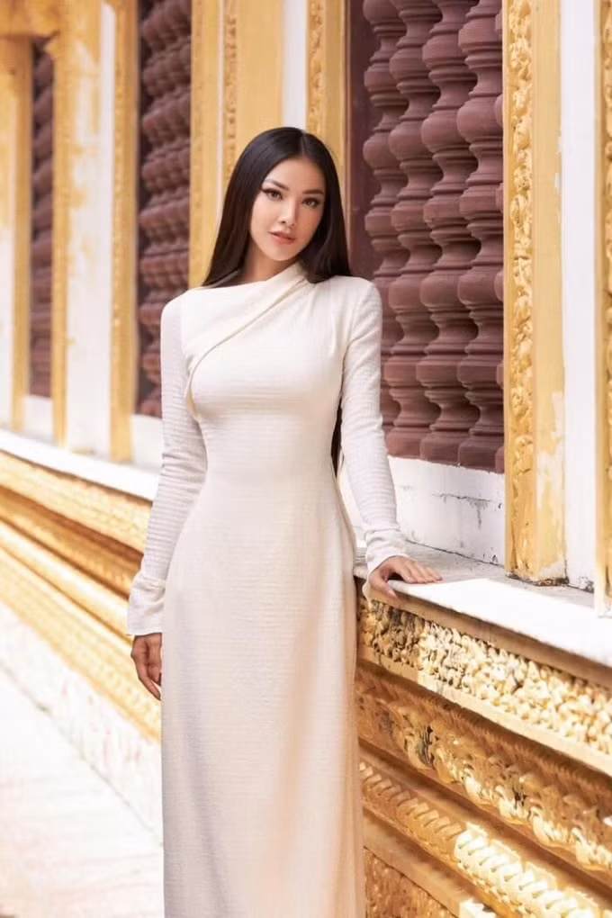 kim duyen rang ro trong ta ao dai truyen thong tai miss universe hinh 1