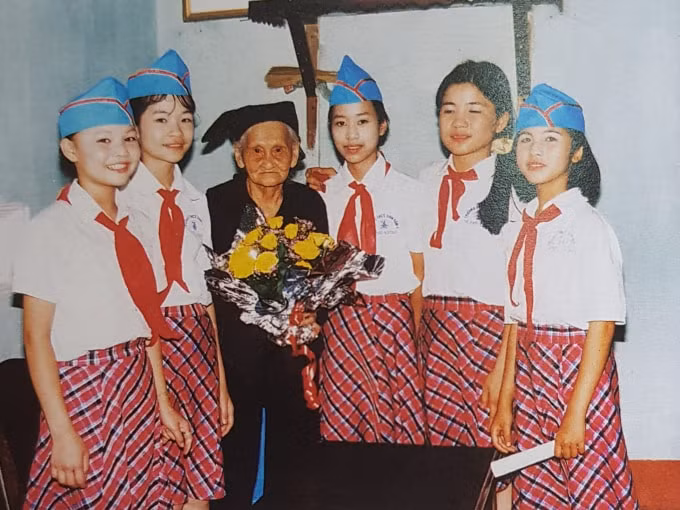 Đồng chí 1