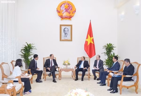 Thủ tướng Nguyễn Xuân Phúc tiếp Đại sứ Đức Christian Berger. Ảnh VGP