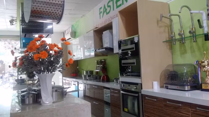 Showroom của Cty Faster tại 90 Khuất Duy Tiến, quận Thanh Xuân - Hà Nội