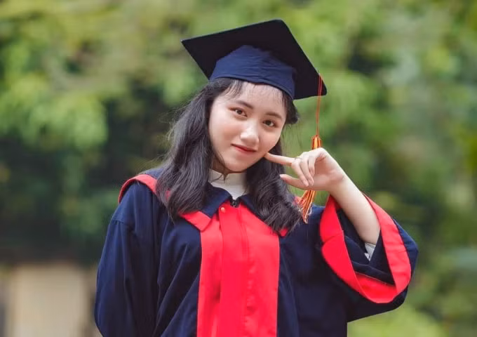 Phú Thọ tiếp tục có thí sinh đạt thủ khoa khối B đó là em Ngô Thu Hà, lớp 12 Toán trường THPT Chuyên Hùng Vương.