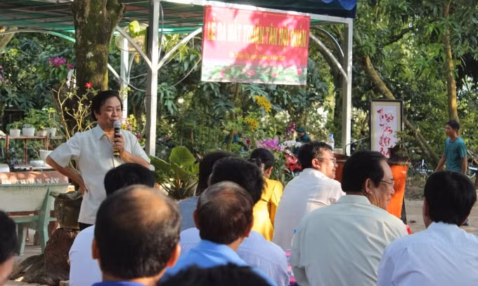 Bí thư Lê Minh Hoan phát biểu trong một chương trình ra mắt 