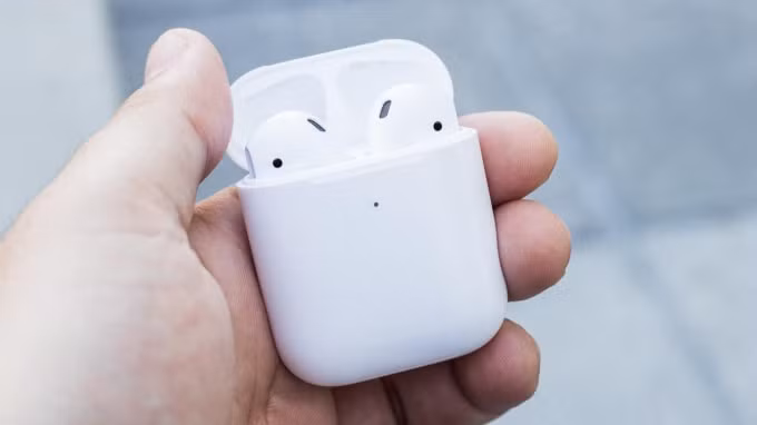 Tai nghe Apple AirPods.