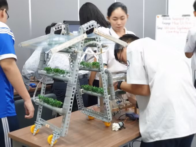 Hệ thống trồng cây thủy canh chữ A của THPT Nguyễn Thượng Hiền – Hồ Chí Minh là một trong 20 dự án được lựa chọn vào vòng Chung kết