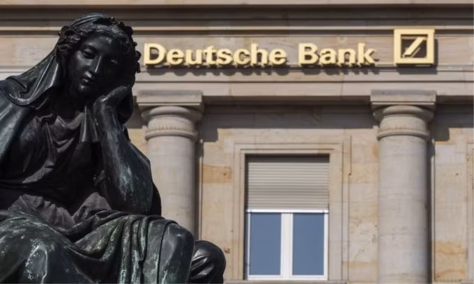 Ngân hàng Đức Deutsche Bank tuyên bố ngừng hợp tác với ông Trump sau vụ bạo loạn hôm 6/1 tại Điện Capitol. Ảnh: Getty
