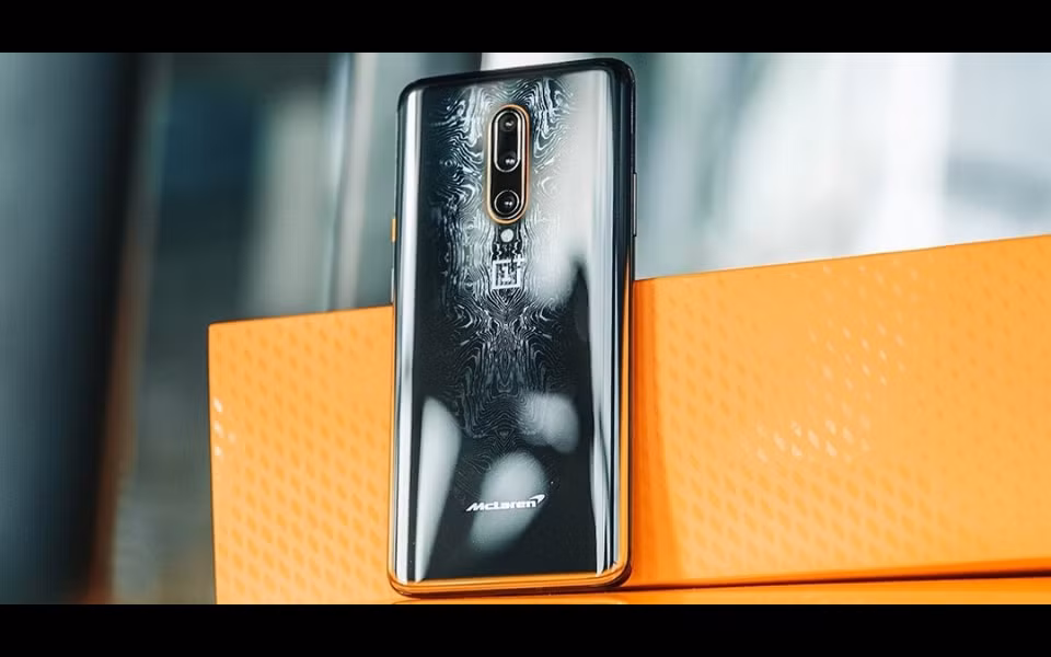 OnePlus 7T Pro phiên bản McLaren.
