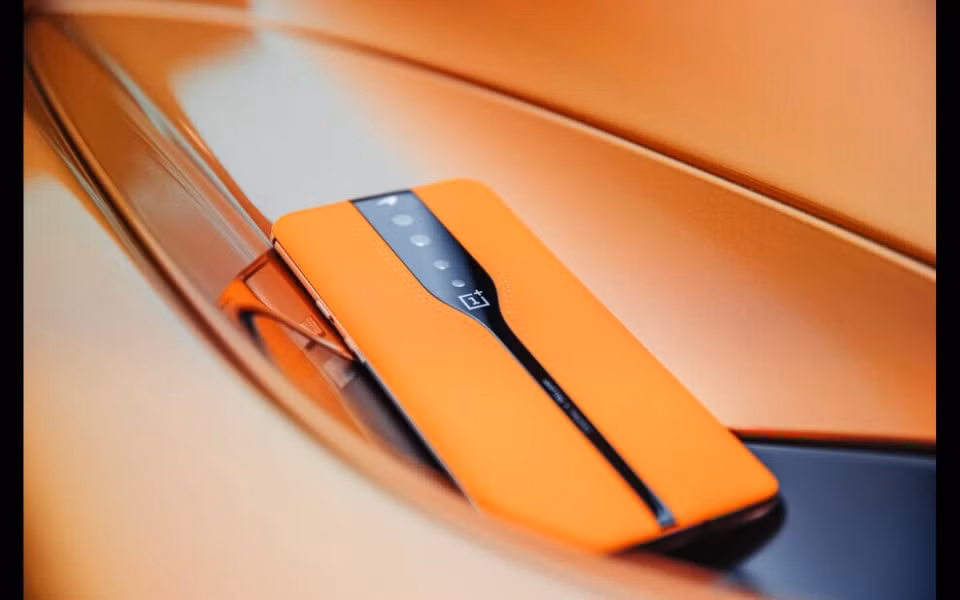 OnePlus Concept One với camera ẩn ở mặt lưng.
