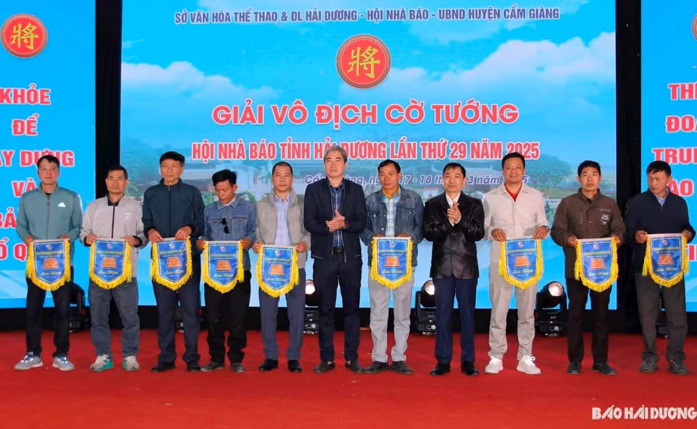 hai duong khai mac giai vo dich co tuong voi 50 ky thu tham du hinh 1
