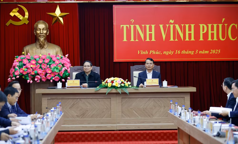 vinh phuc can trien khai cac cong viec voi tinh than 3 co va 2 khong hinh 3