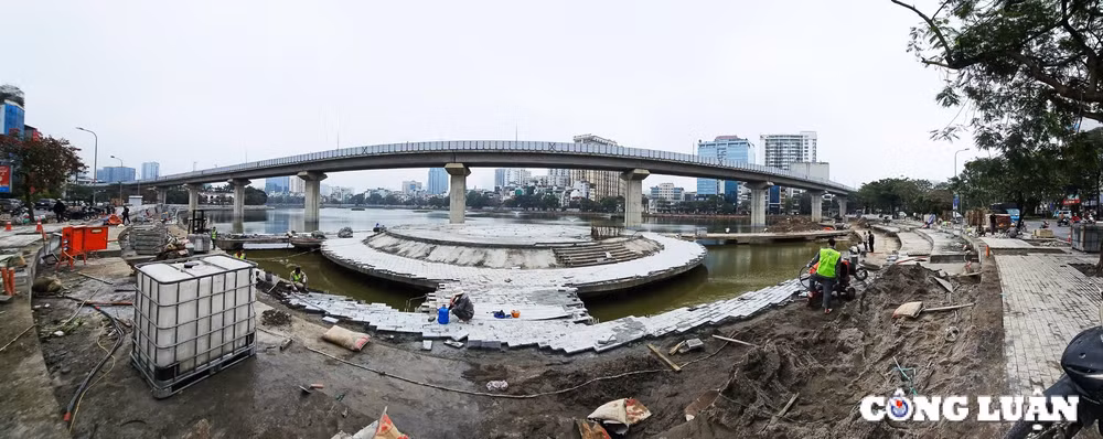 san khau noi doc nhat o ha noi dang dan lo hinh hai hinh 1