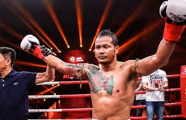 10 vo si muay thai vi dai nhat moi thoi dai hinh 8