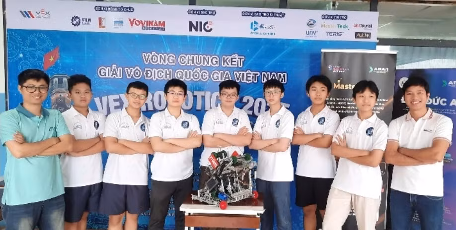 truong dinh thien ly xuat sac nam quyen tham du giai vo dich the gioi vex robotics 2025 hinh 2