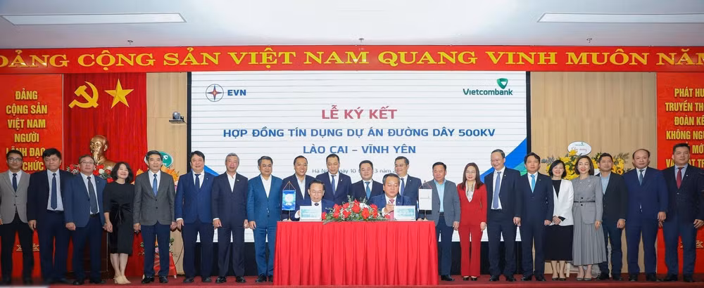 evn va vietcombank ky hop dong tin dung du an duong day 500 kv lao cai vinh yen hinh 1