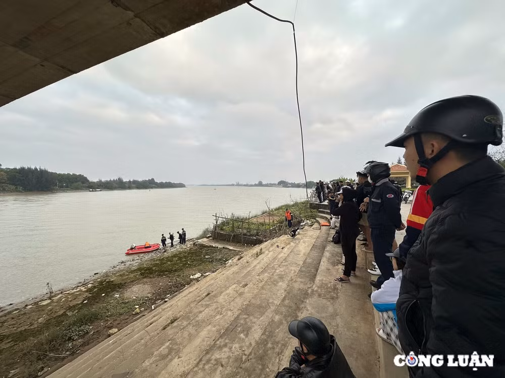 thanh hoa huy dong tho lan tim kiem nam thanh nien mat tich tai cau ham rong hinh 2