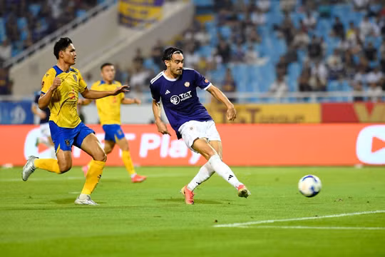 V.League 2026/27: Hà Nội FC nhọc nhằn đánh bại Bắc Ninh