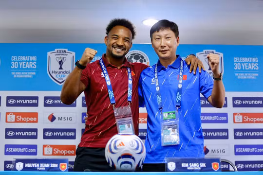Điểm tin thể thao 15/8: HLV Kim Sang Sik khẳng định Việt Nam sẽ thắng Malaysia, Real và Barca không đá vòng đầu La Liga 2026/27