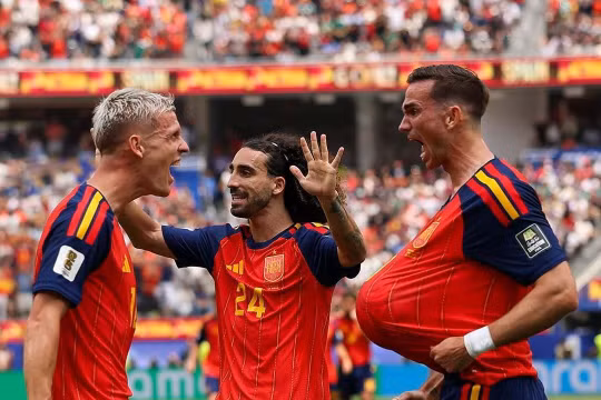 Tây Ban Nha hạ Bỉ nghẹt thở, giành vé vào bán kết World Cup 2026