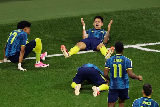 Luis Diaz tỏa sáng, Colombia thắng thuyết phục Uzbekistan