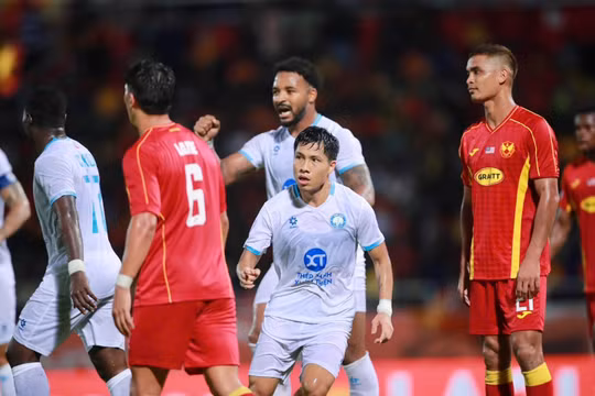 Nam Định thua sít sao Selangor ở bán kết lượt đi Cúp C1 Đông Nam Á