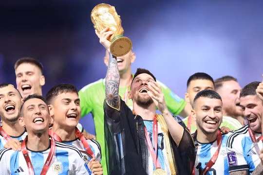 Messi chia tay đội tuyển Argentina: Những kỷ lục mãi tôn vinh số 10 vĩ đại
