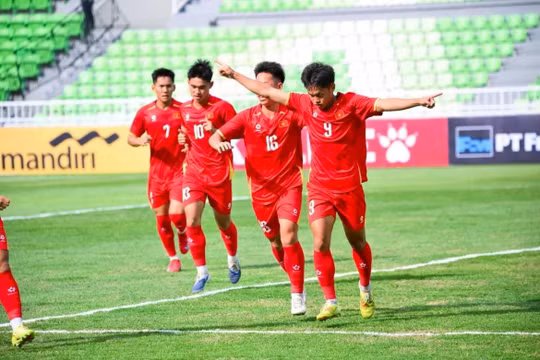 U19 Việt Nam thắng đậm U19 Myanmar, chạm một tay vào vé bán kết