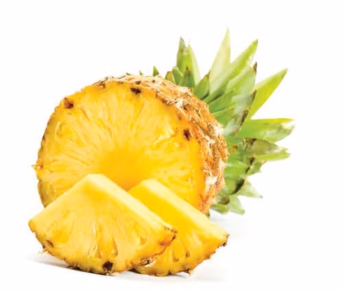 Quả dứa: Trong quả dứa có chứa nhiều chất bromelain – một loại hoạt chất làm mềm tử cung và có thể làm chuyển dạ sớm. Như vậy tốt nhất mẹ bầu không nên ăn dứa, đặc biệt là mẹ bầu trong 3 tháng đầu của thai kỳ. Các chất bwowrisex trong thành phần của dứa sẽ khiến bạn cảm thấy mệt mỏi, tăng triệu chứng ốm nghén và thúc đẩy nguy cơ&nbsp;sảy thai.