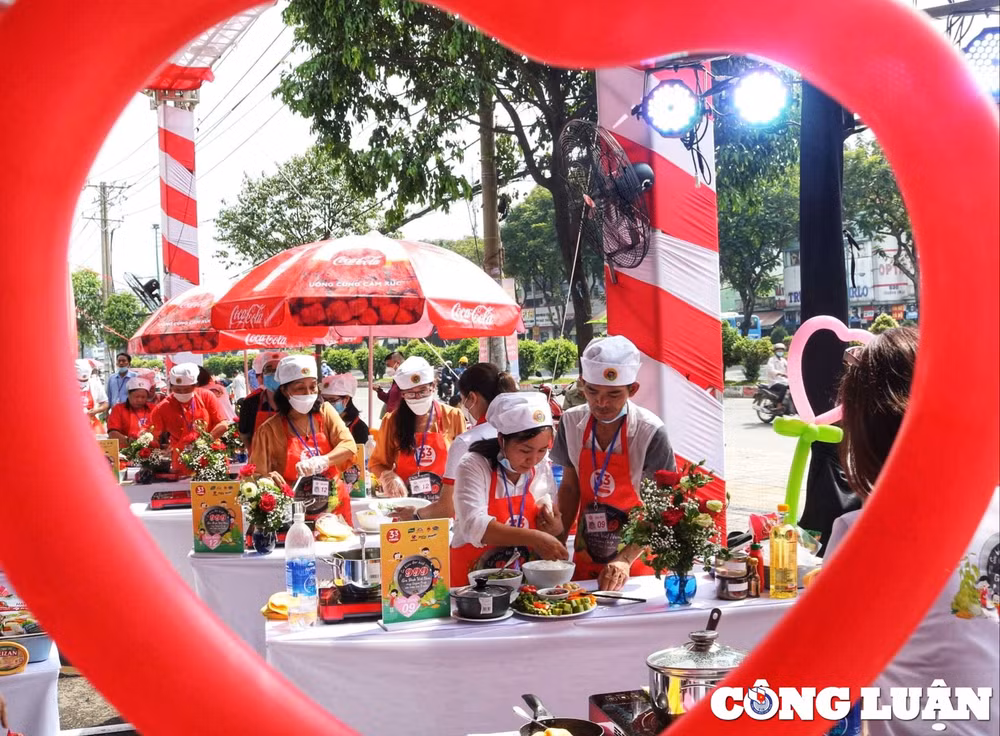 Đây là sự kiện nằm trong chuỗi hoạt động cùng tôn vinh Ngày gia đình Việt Nam (28/6).