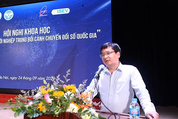 chung toi cung gap phai thach thuc cua nguoi di truoc mo duong hinh 2