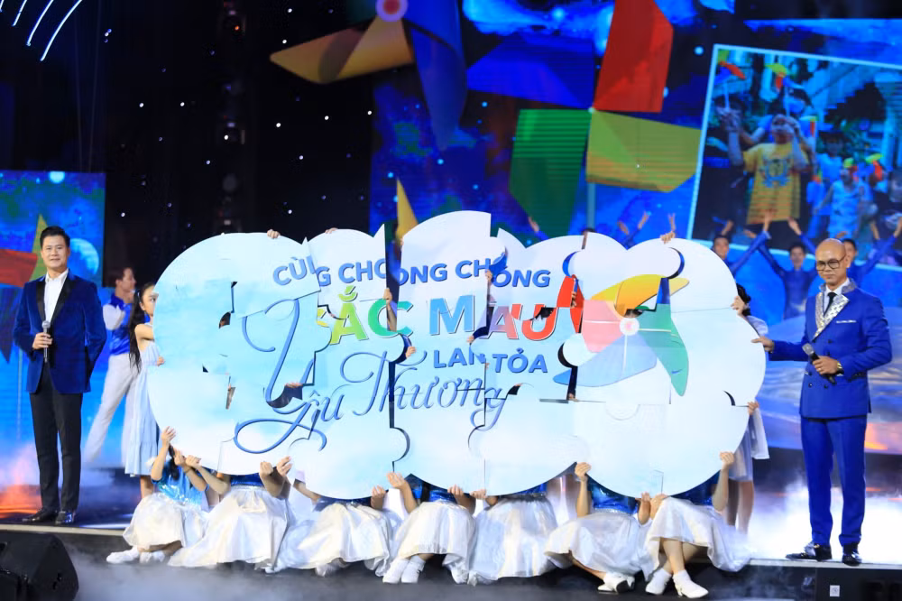 pnj to chuc chuong trinh nghe thuat gay quy giup tre em tu ki