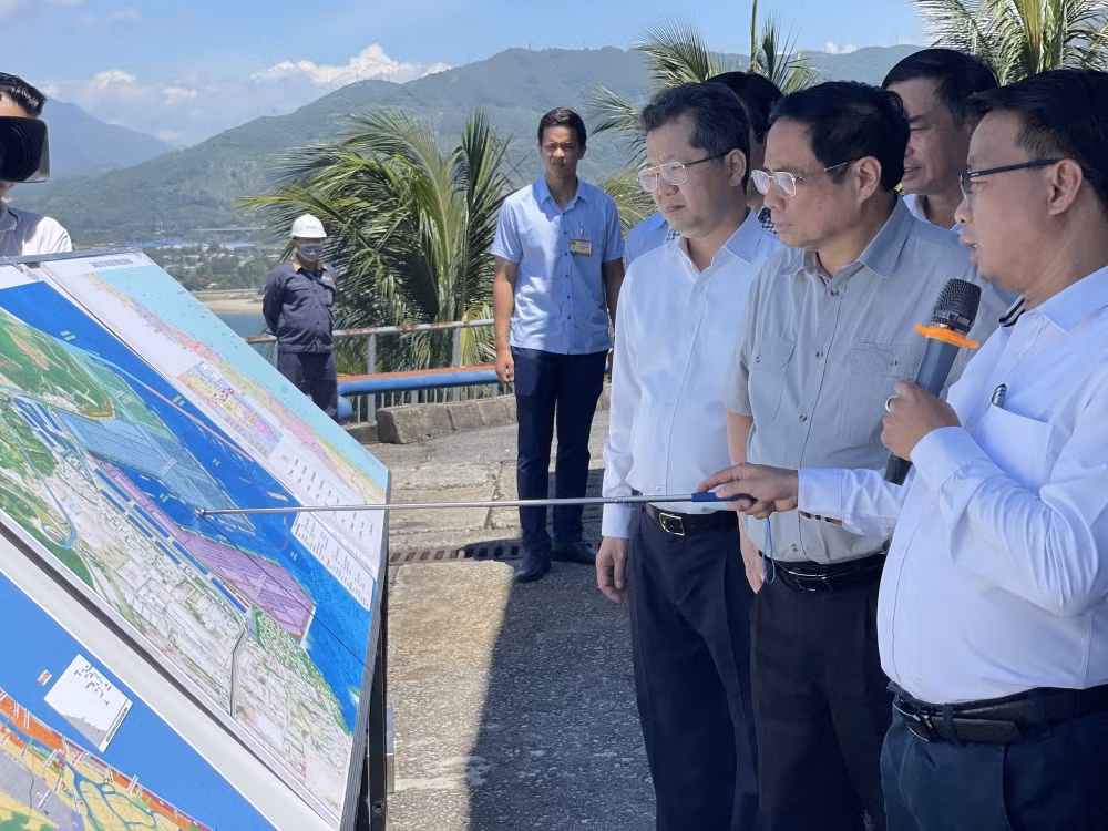 thu tuong pham minh chinh khao sat mot so nha may du an cong nghe cao tai da nang