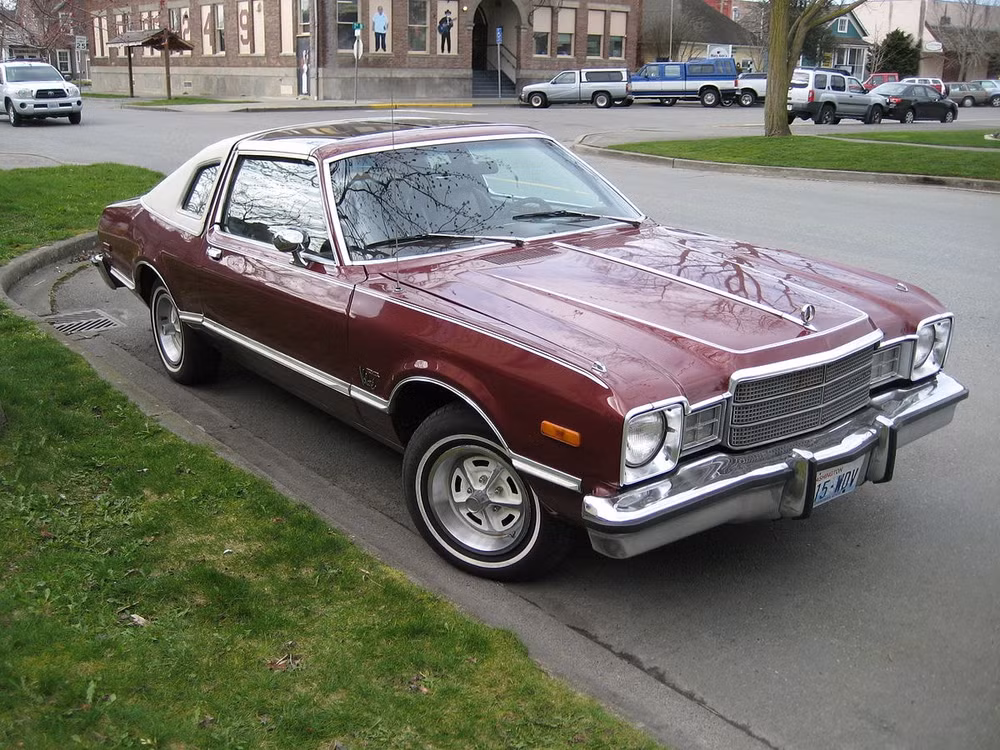 Plymouth Volare: Do bị cắt giảm hầu hết các quy trình thử nghiệm, mẫu xe năm 1976 đã buộc phải triệu hồi ít nhất 8 lần. Lỗi thu hồi đến từ khắp mọi bộ phận trên xe, từ hệ thống kiểm soát khí thải tới dây an toàn. Khách hàng cũng than phiền về tình trạng rỉ sét và các vấn đề kỹ thuật khiến chiếc xe liên tục “đình công”.