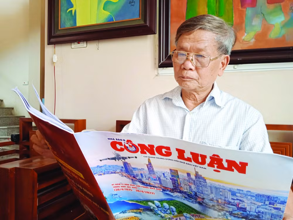 hoa si khanh cham nguyen pho chu tich hoi nha bao thanh pho ha noi viet la nghe ve la nghiep hinh 1