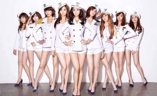 SNSD từng là nhóm nhạc nổi đình đám thế giới trong hai tập kỷ đầu của thế kỷ 21 - Ảnh: AllKpop
